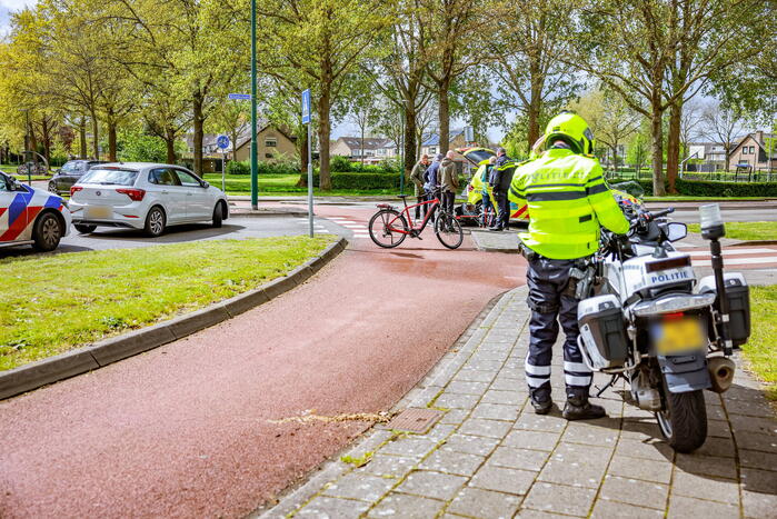 Wéér een fietser aangereden op beruchte rotonde
